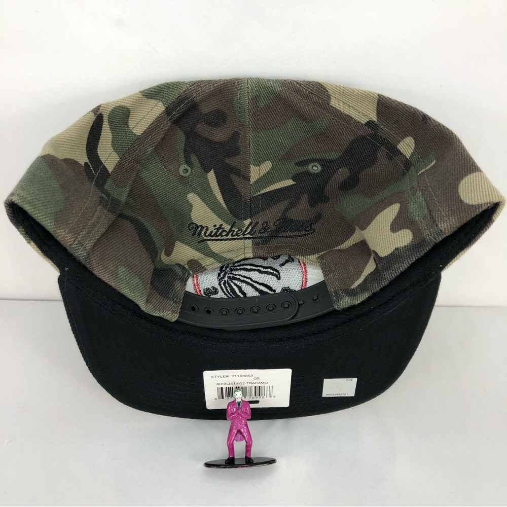 Toronto Raptors Mitchell & Ness SnapBack - Picture 4 of 5
